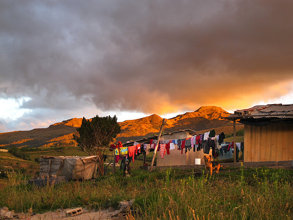 Ecuador Laundry